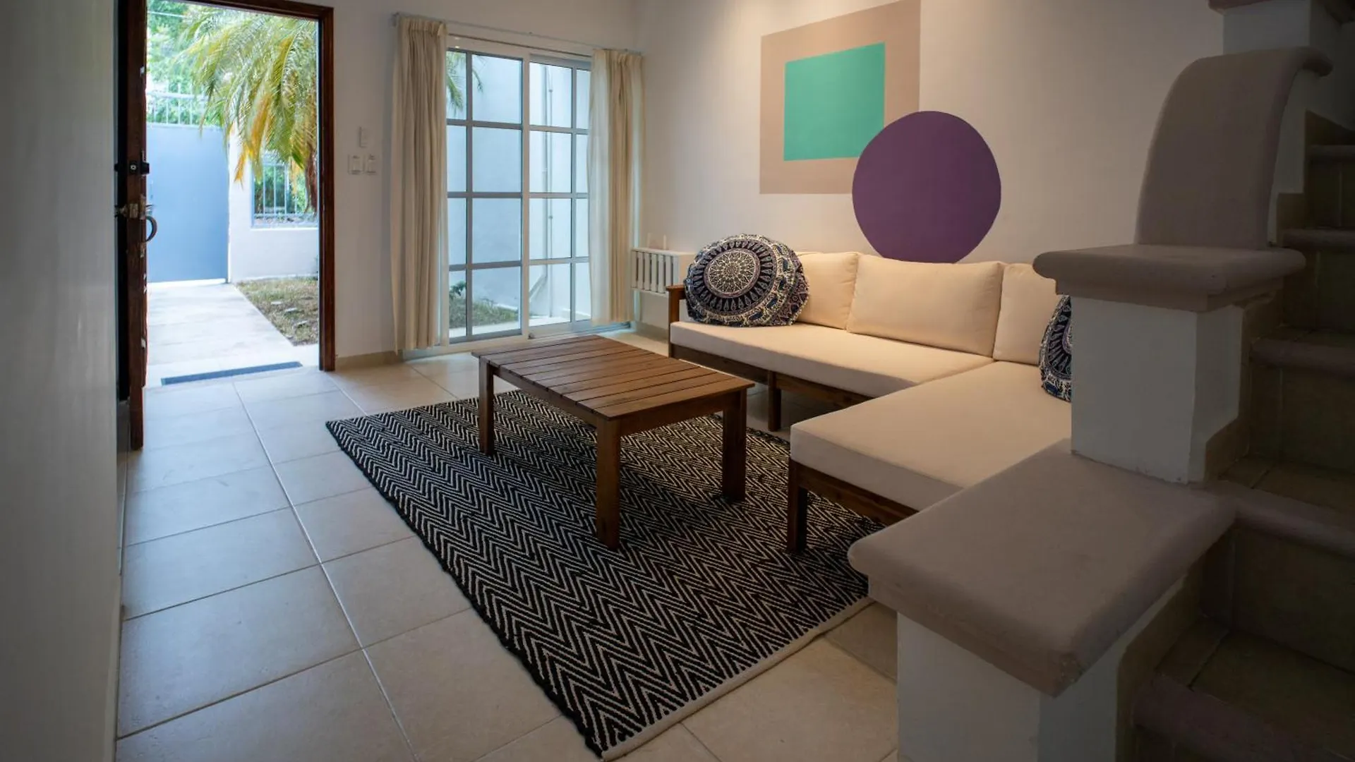 Bed & Breakfast Beach Playa Lava Cancún Mexico